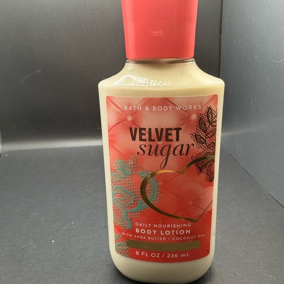 Bath & Body Works Other - NWT Bath & Body Works Velvet Sugar Body Lotion - Red & Cream